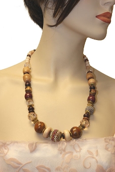 Multi-Color Fashion Necklace. 06-nk-104.