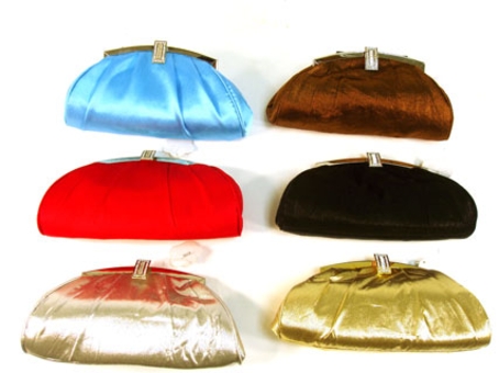Satin Evening Bag. 822r.